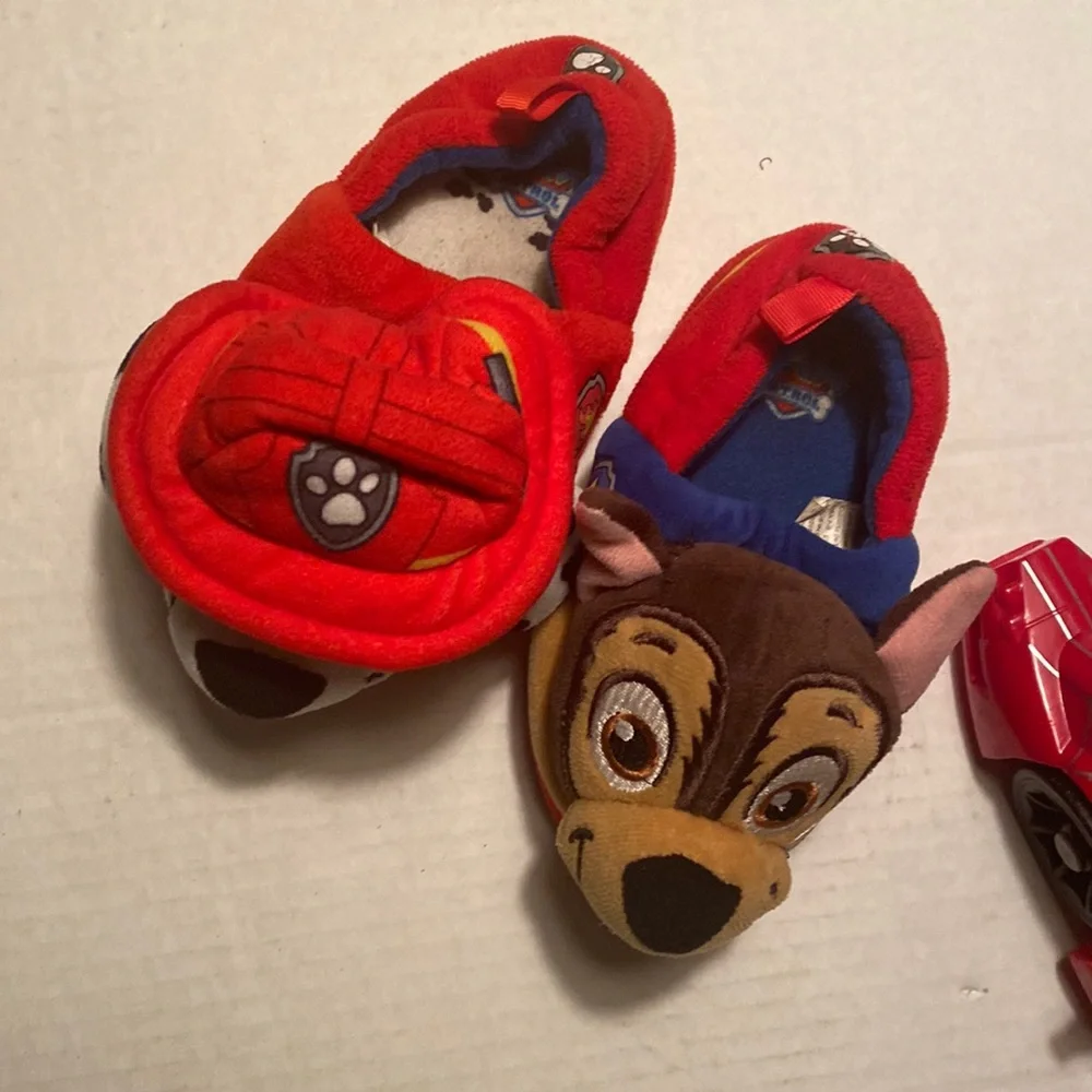 Paw Patrol kids house slippers red size 7/8